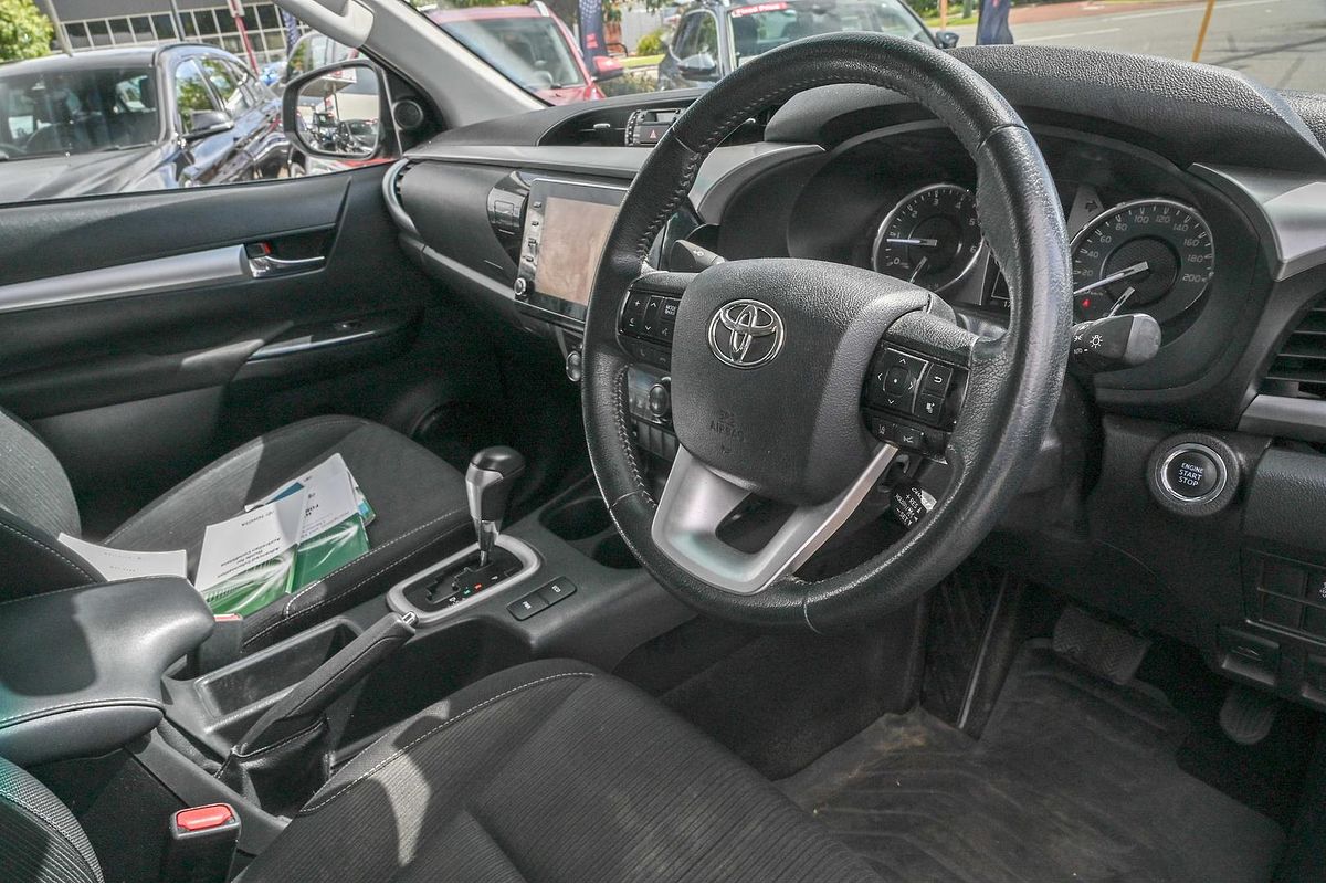 2022 Toyota Hilux SR5 GUN126R 4X4