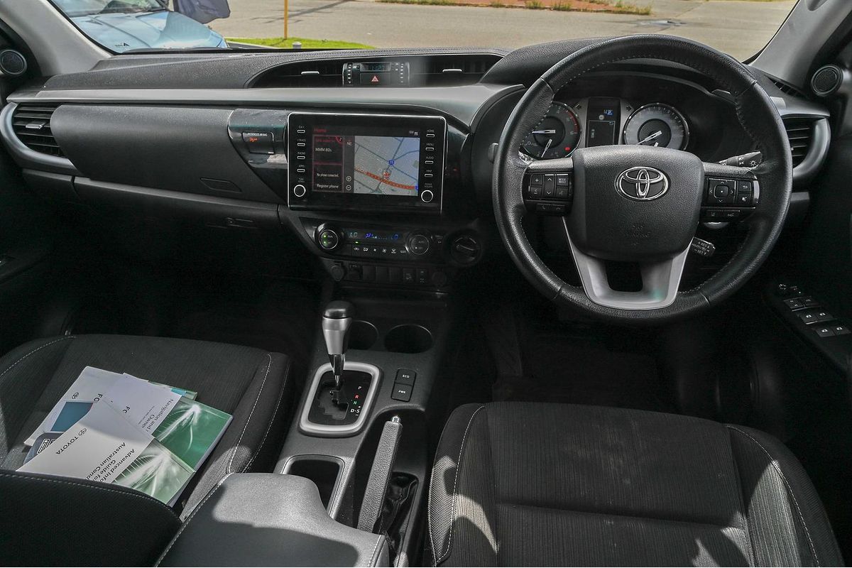 2022 Toyota Hilux SR5 GUN126R 4X4