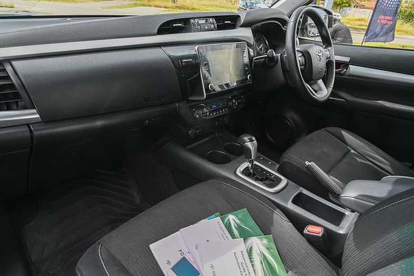 2022 Toyota Hilux SR5 GUN126R 4X4