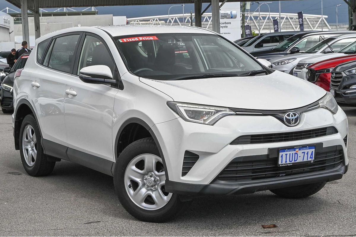 2017 Toyota RAV4 GX ASA44R