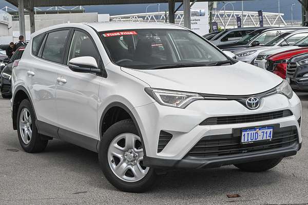 2017 Toyota RAV4 GX ASA44R