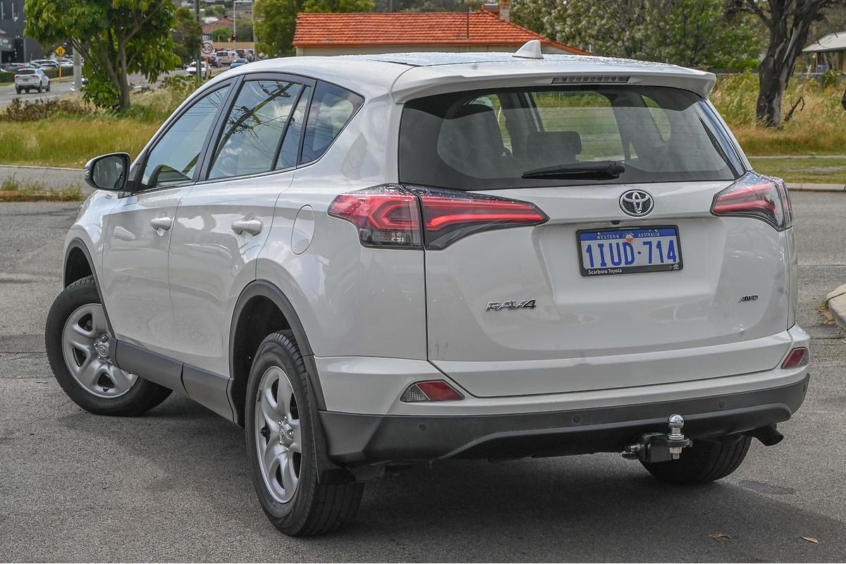 2017 Toyota RAV4 GX ASA44R