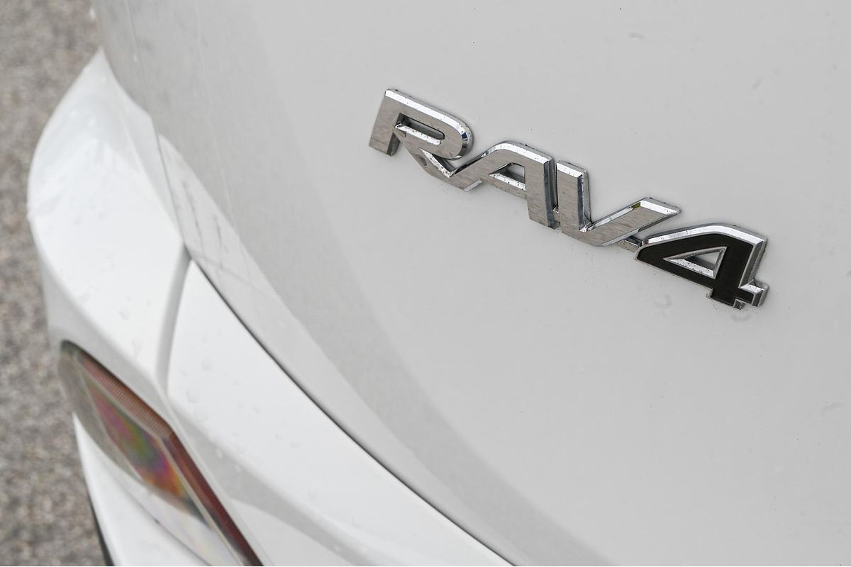 2017 Toyota RAV4 GX ASA44R