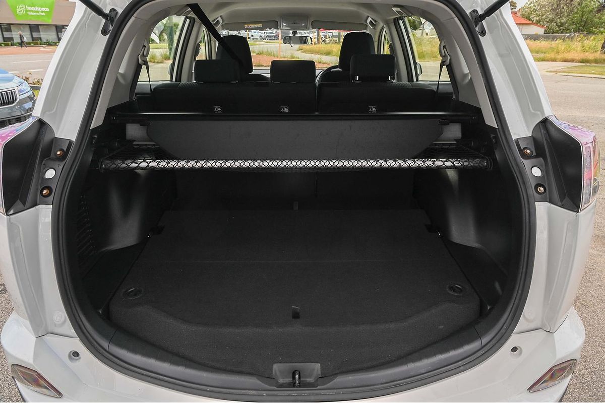 2017 Toyota RAV4 GX ASA44R