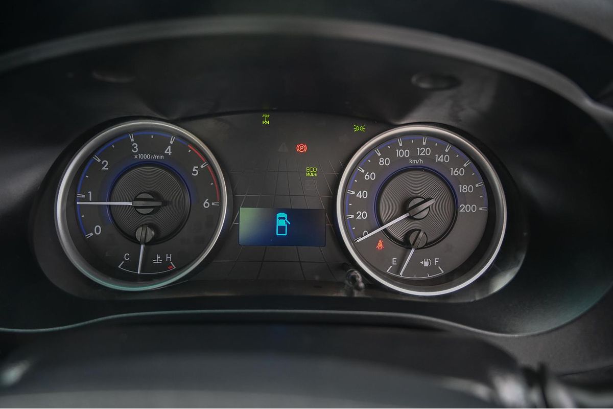 2017 Toyota Hilux SR GUN126R 4X4
