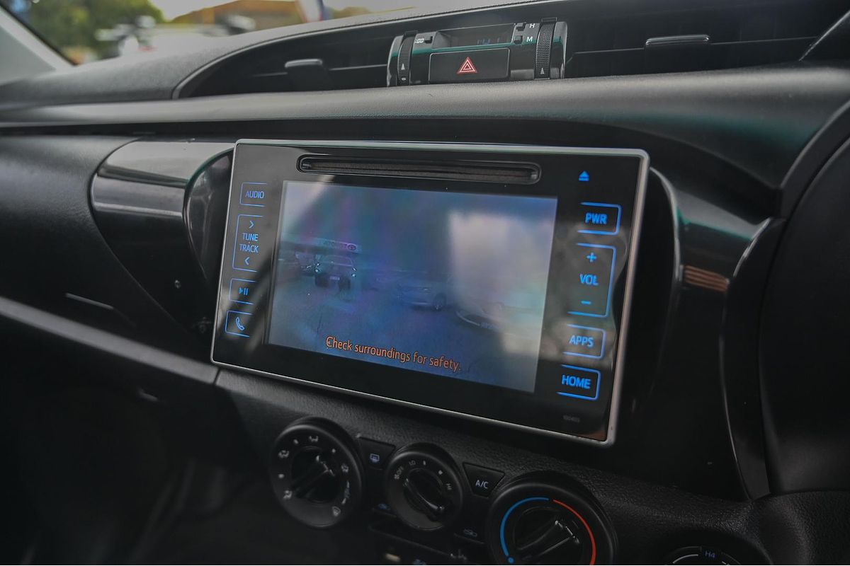 2017 Toyota Hilux SR GUN126R 4X4
