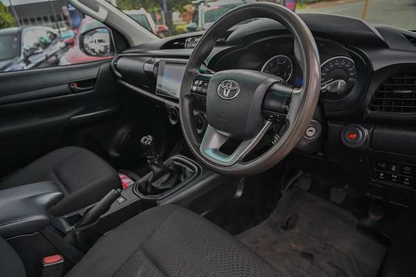 2017 Toyota Hilux SR GUN126R 4X4