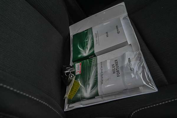 2021 Toyota Hilux SR GUN126R 4X4