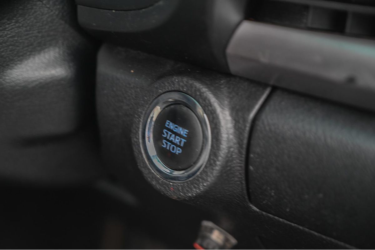 2022 Toyota Hilux SR5 GUN126R 4X4