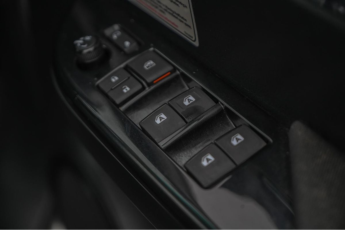 2022 Toyota Hilux SR5 GUN126R 4X4