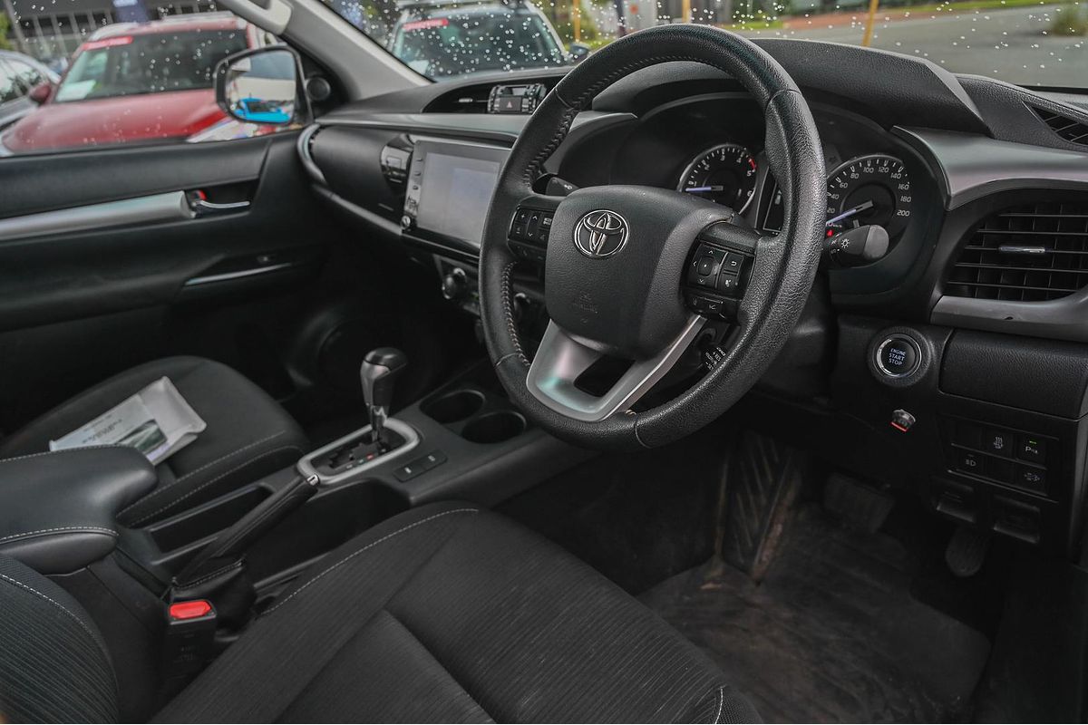 2022 Toyota Hilux SR5 GUN126R 4X4