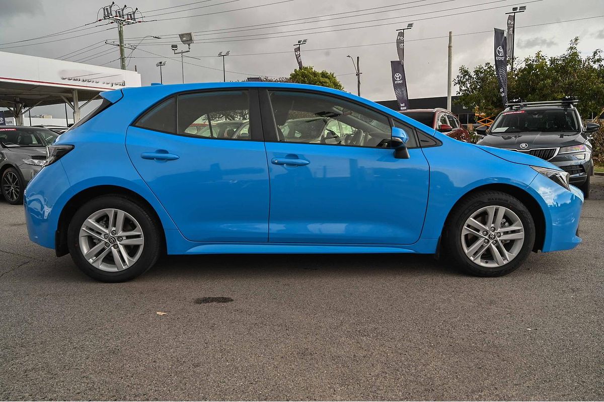 2021 Toyota Corolla Ascent Sport MZEA12R