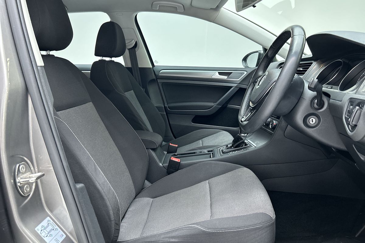 2014 Volkswagen Golf 90TSI 7