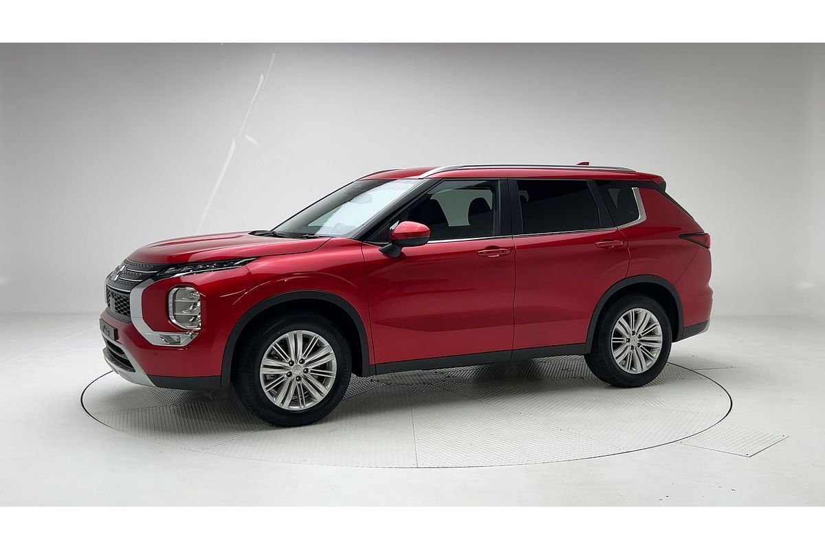 2023 Mitsubishi Outlander LS ZM
