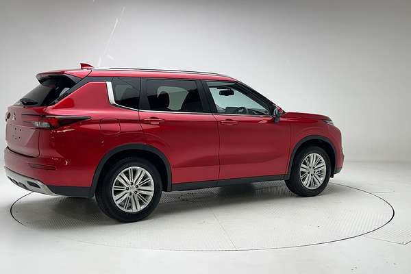 2023 Mitsubishi Outlander LS ZM