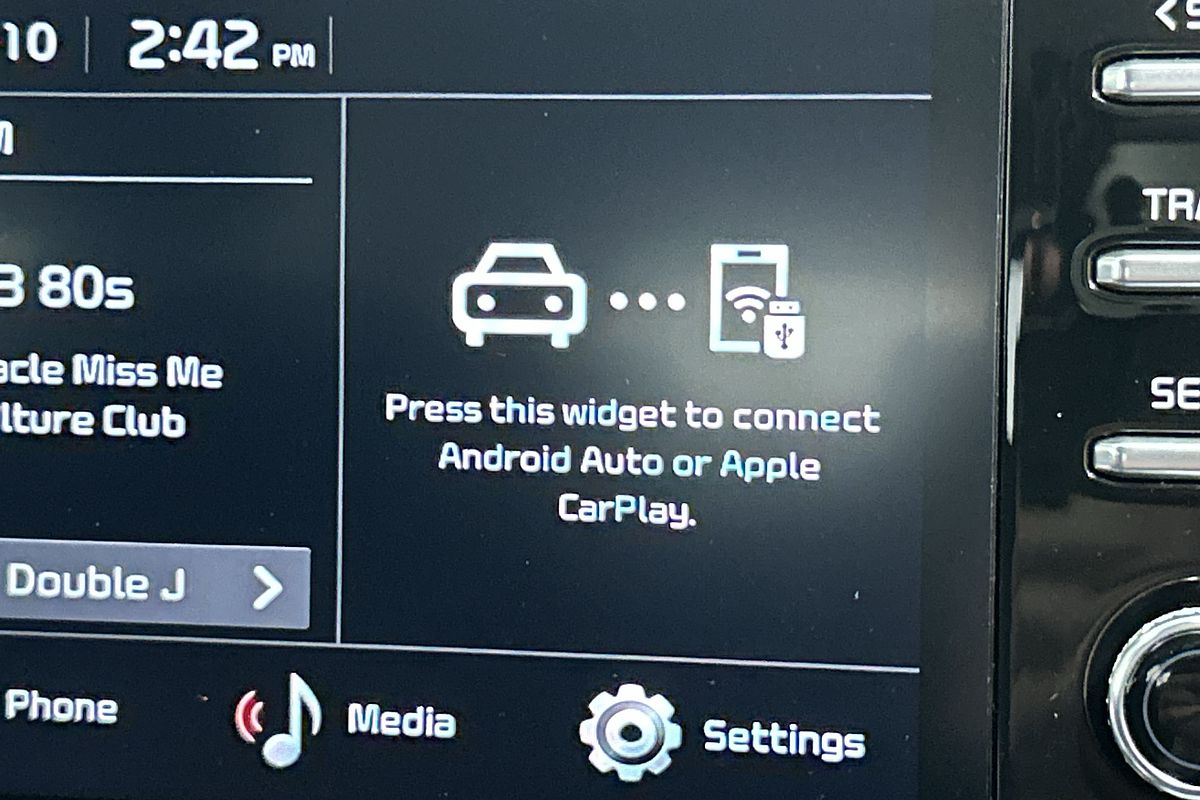 2023 Kia Sorento S MQ4
