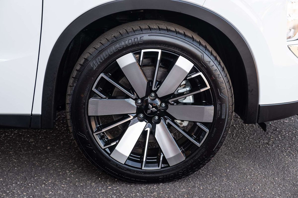 2025 Mitsubishi Outlander Aspire ZM