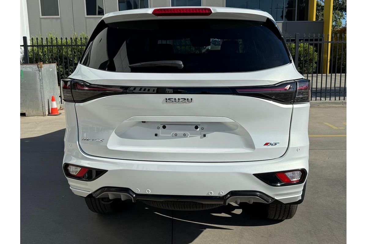 2025 Isuzu MU-X X-TERRAIN