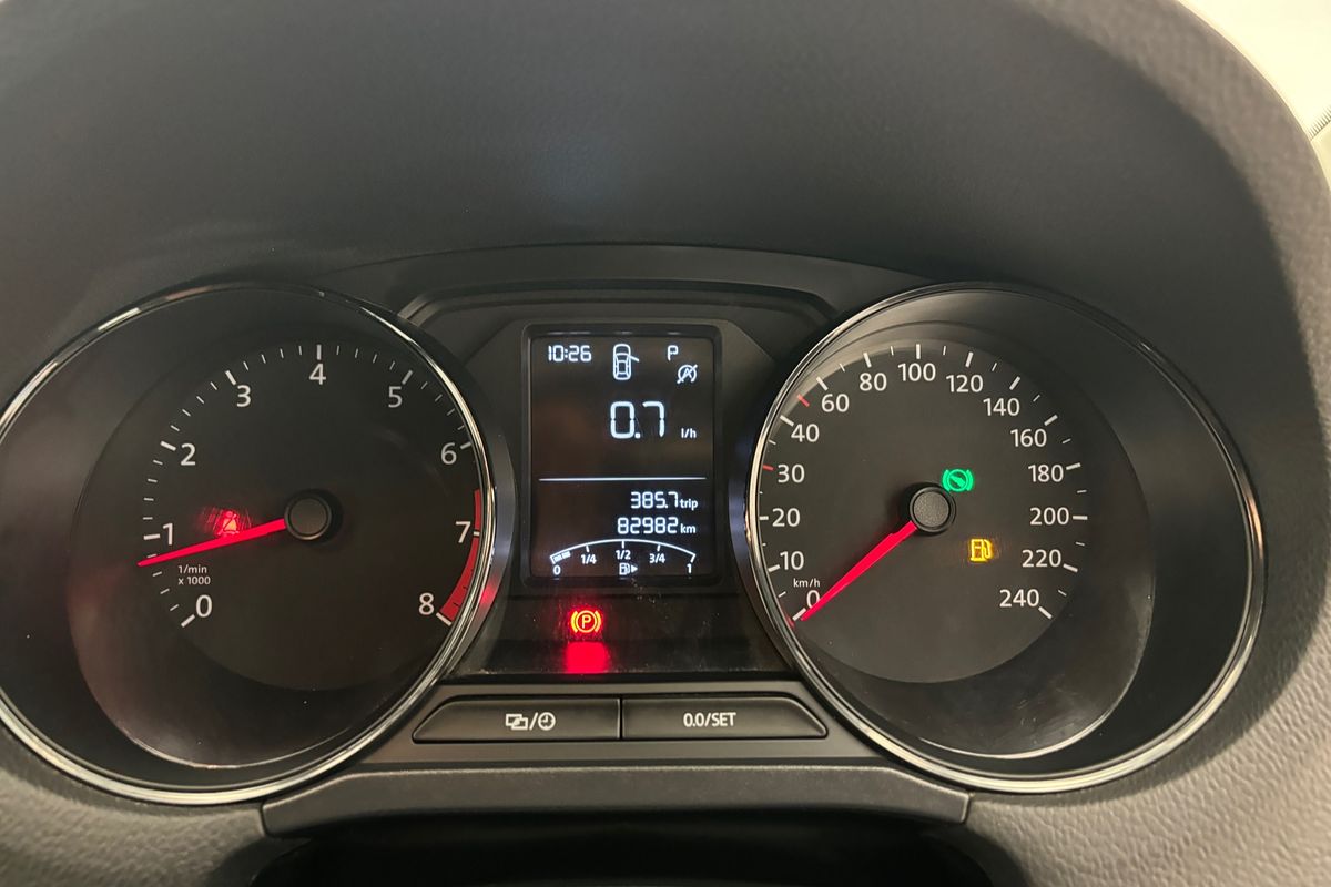 2001 Volkswagen Polo 66TSI Trendline 6R