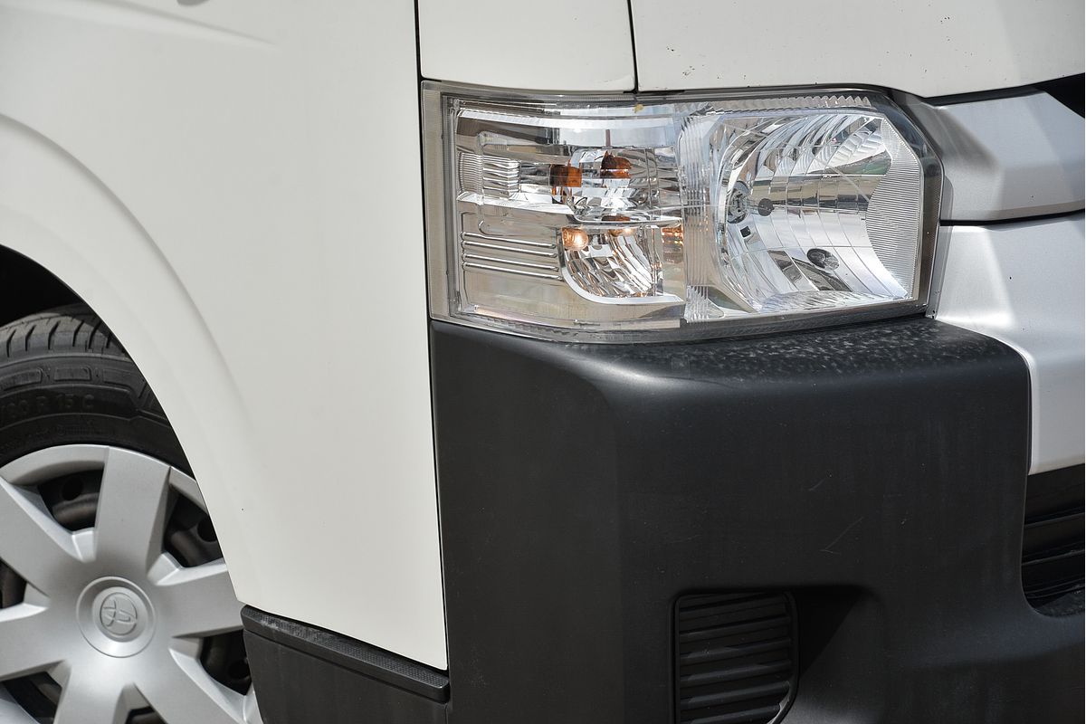 2014 Toyota Hiace Commuter TRH223R ELWB High Roof