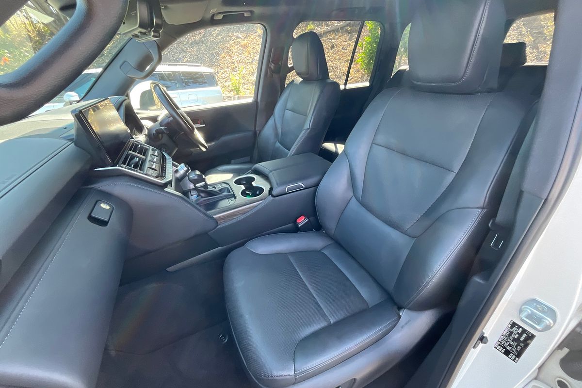 2022 Toyota Landcruiser VX FJA300R