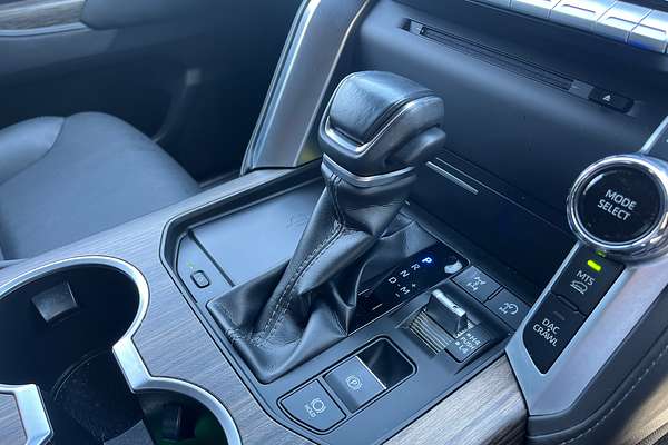 2022 Toyota Landcruiser VX FJA300R