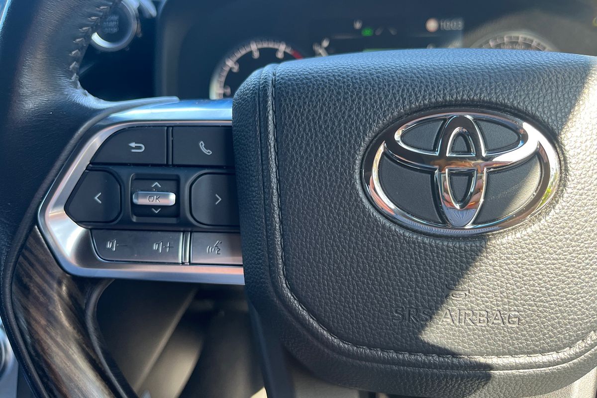 2022 Toyota Landcruiser VX FJA300R