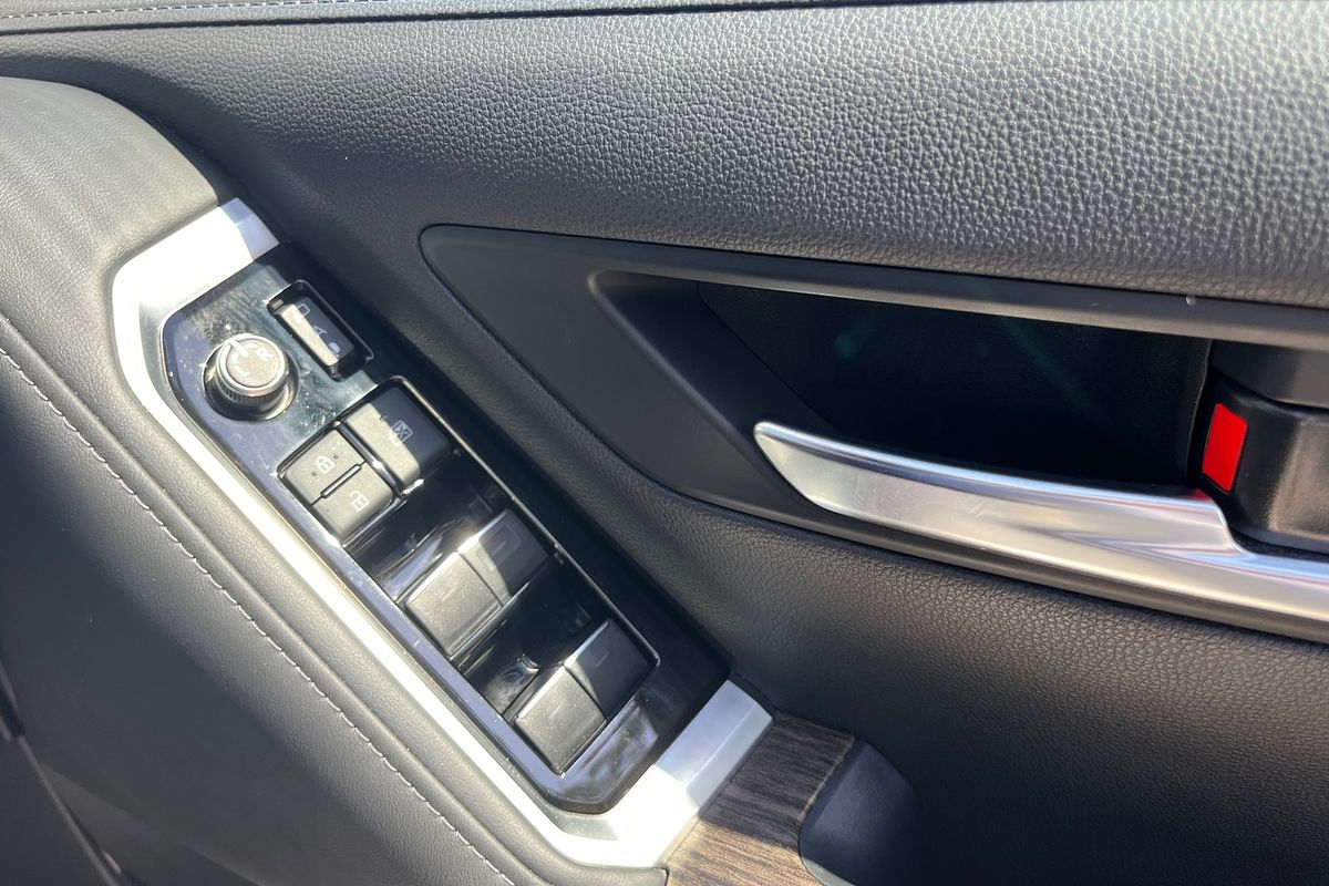 2022 Toyota Landcruiser VX FJA300R