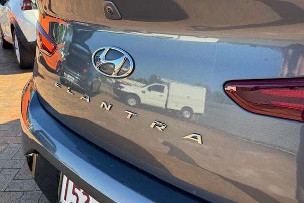 2019 Hyundai Elantra Active AD.2