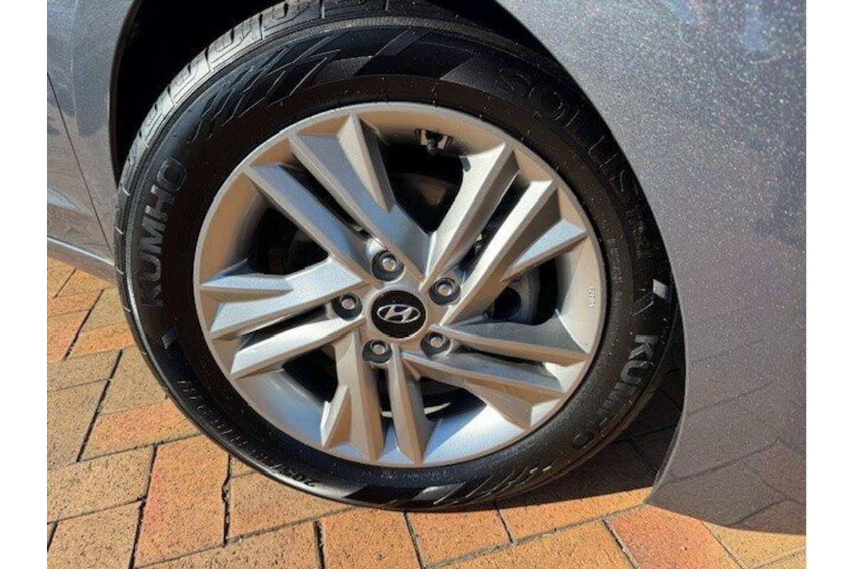 2019 Hyundai Elantra Active AD.2