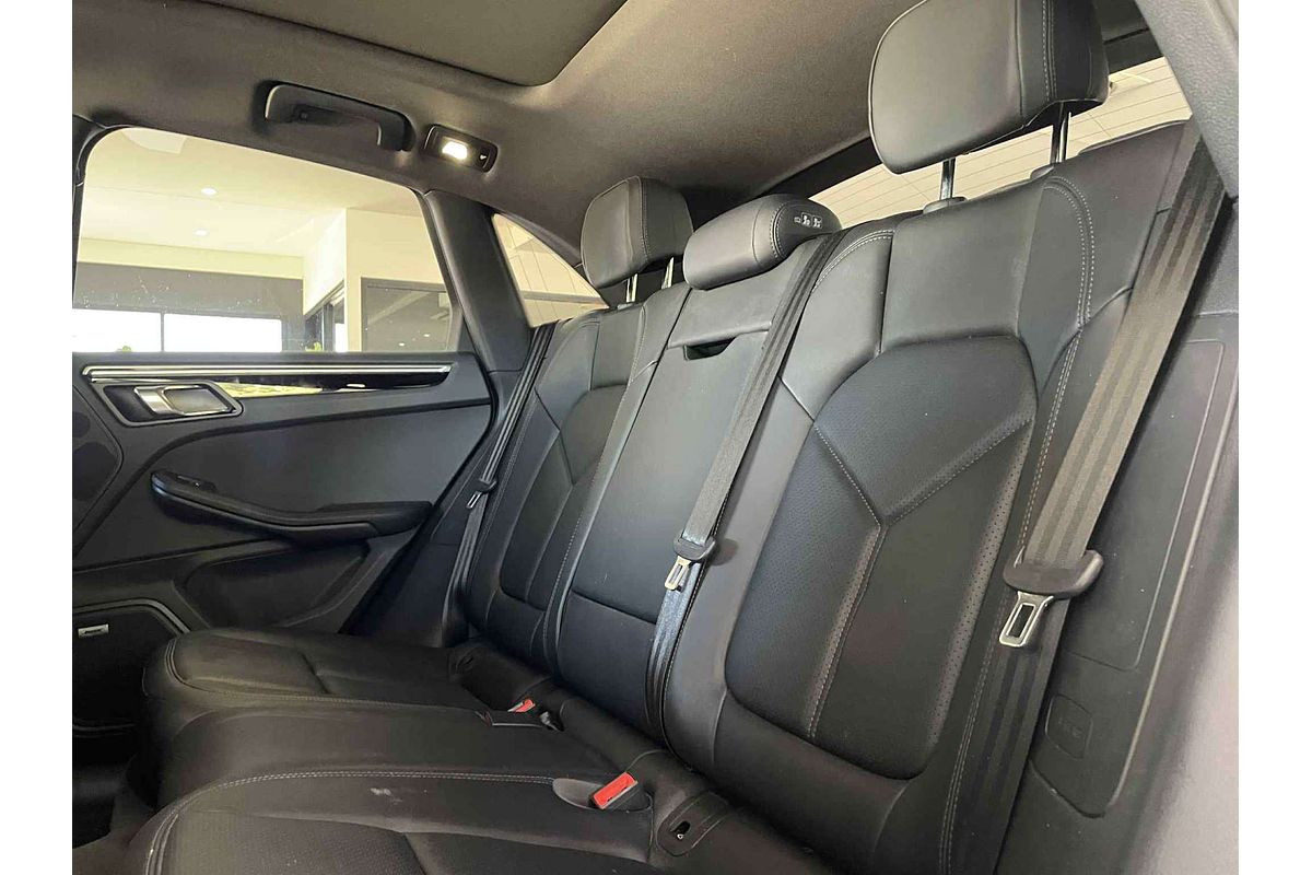 2024 Porsche Macan S 95B MY24