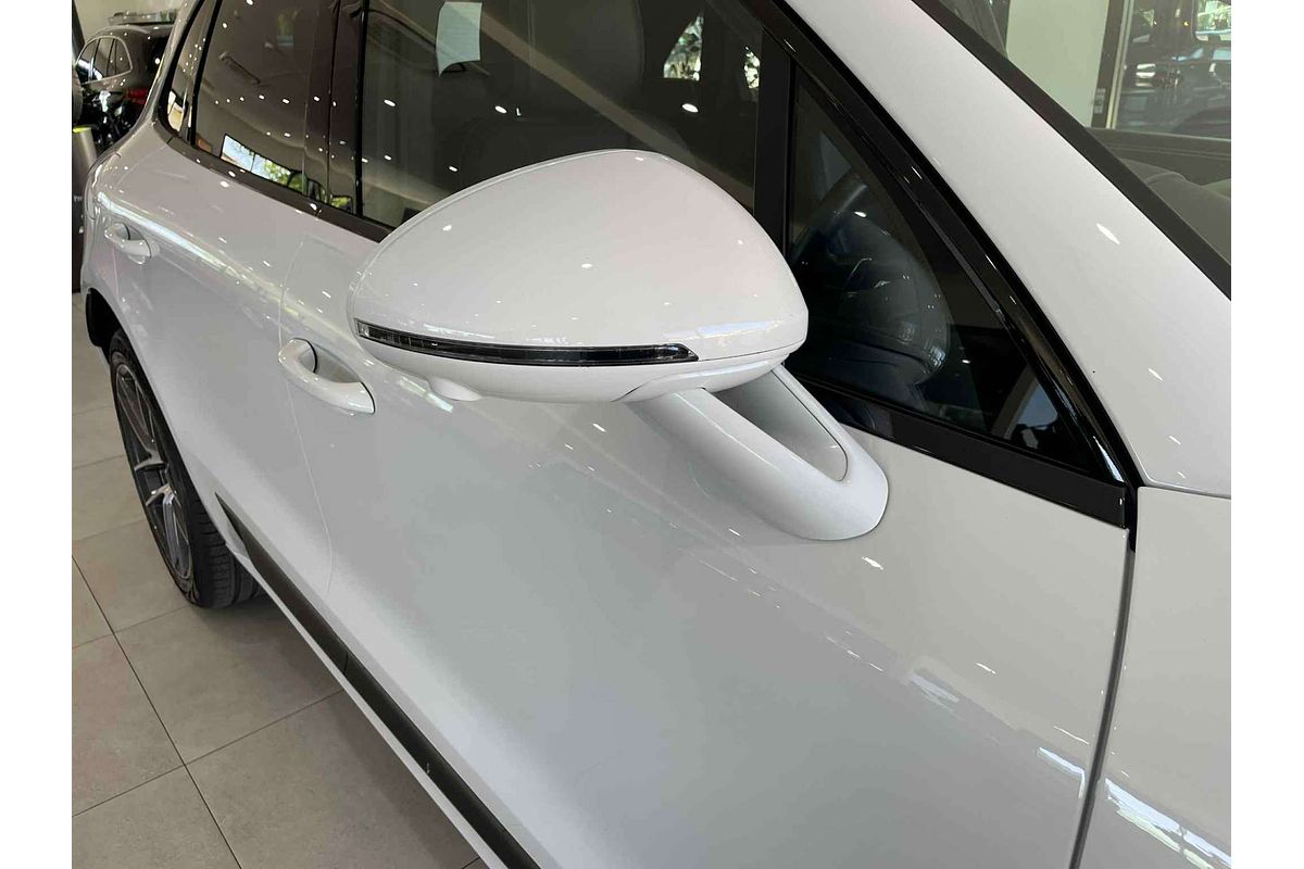 2024 Porsche Macan S 95B MY24