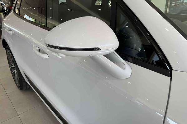 2024 Porsche Macan S 95B MY24