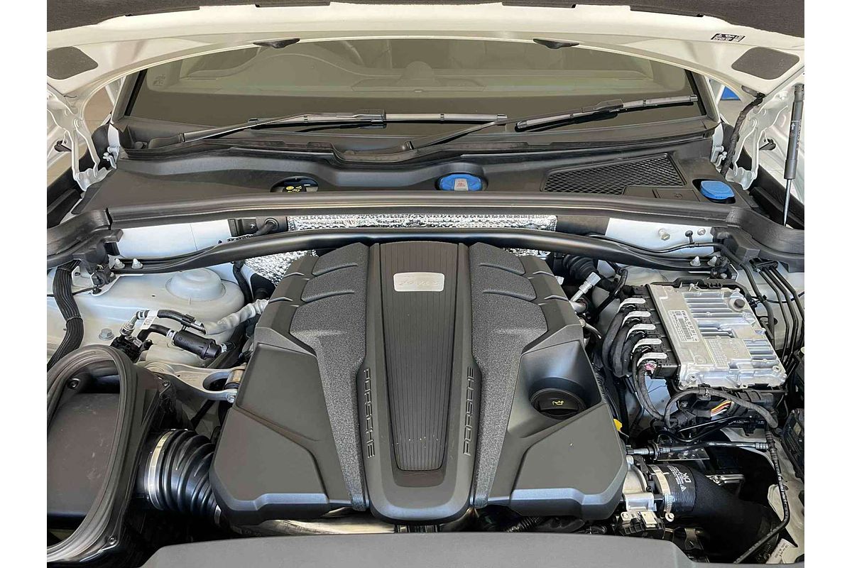 2024 Porsche Macan S 95B MY24