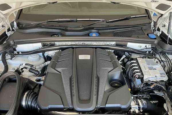 2024 Porsche Macan S 95B MY24