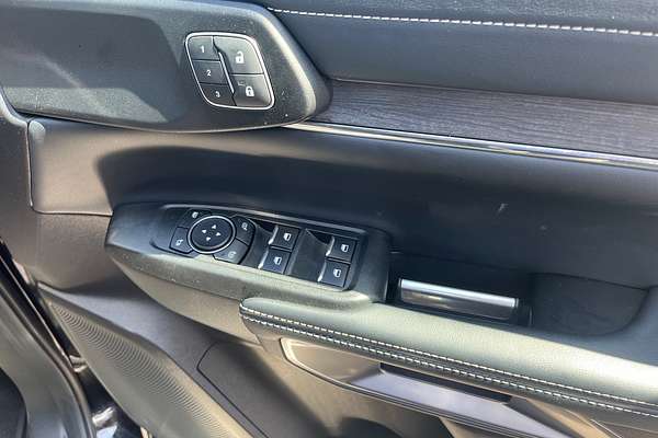 2025 Ford Ranger Platinum 4X4 3.0L