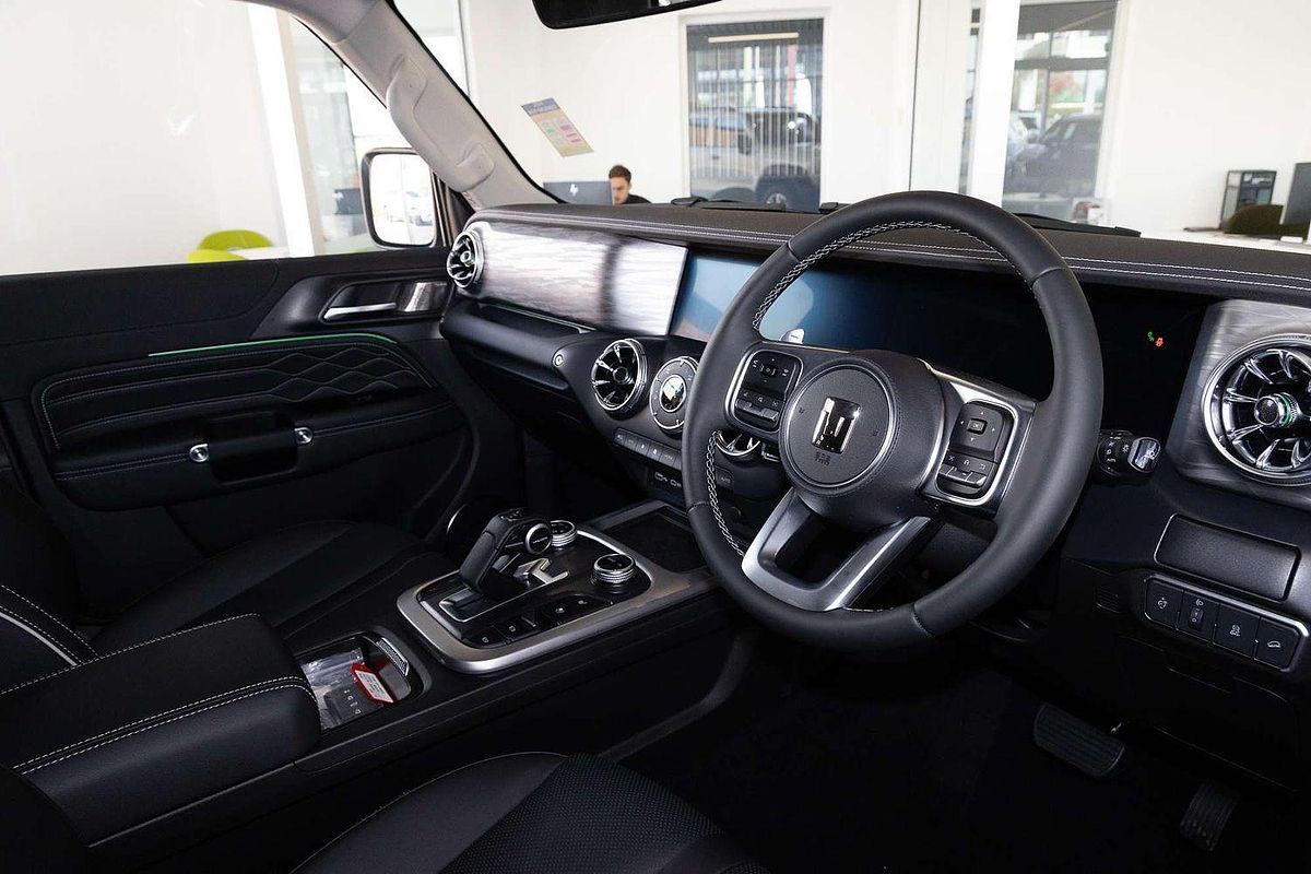 2025 GWM Tank 300 Ultra P01