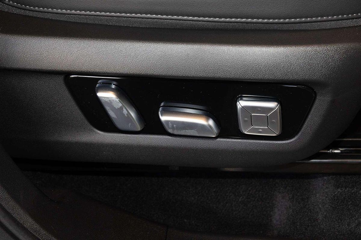 2025 GWM Tank 300 Ultra P01