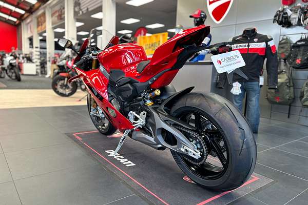 2025 Ducati PANIGALE V4S