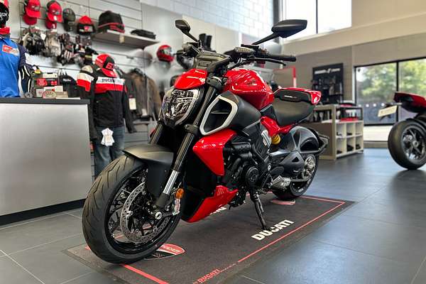 2024 Ducati Diavel V4