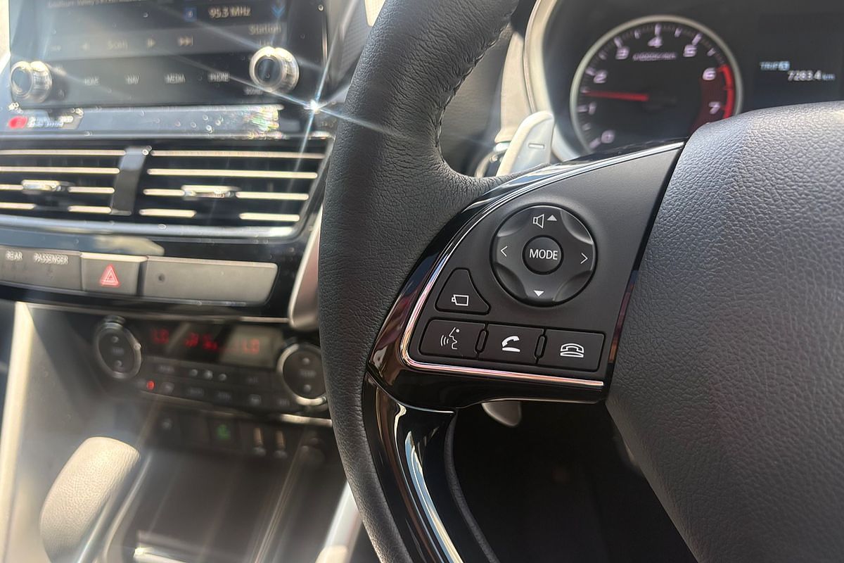 2024 Mitsubishi Eclipse Cross Exceed YB