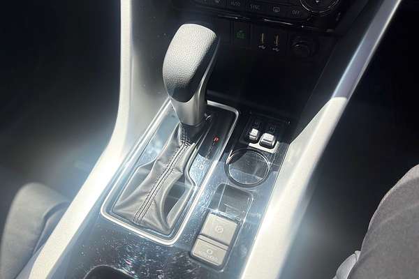 2024 Mitsubishi Eclipse Cross Exceed YB