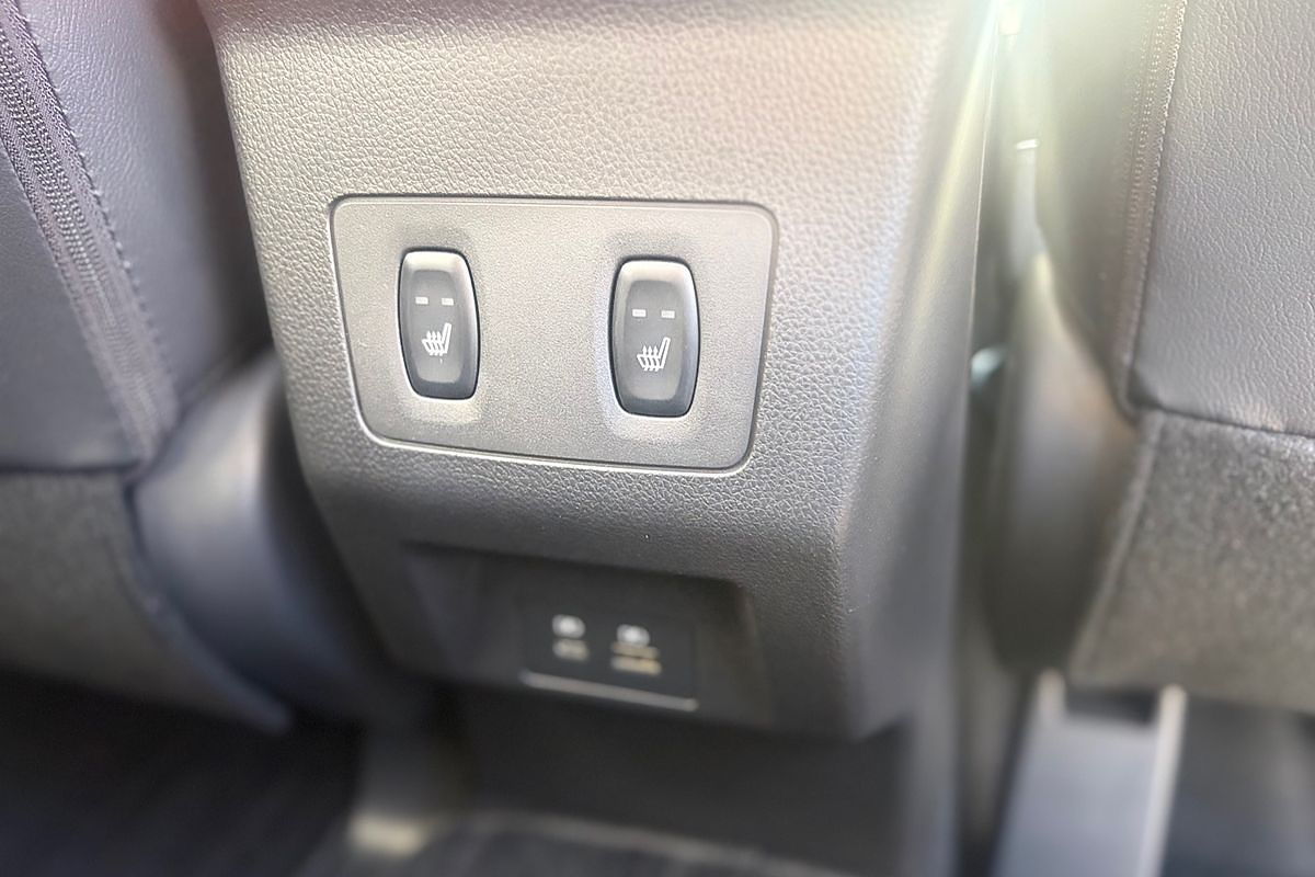 2024 Mitsubishi Eclipse Cross Exceed YB