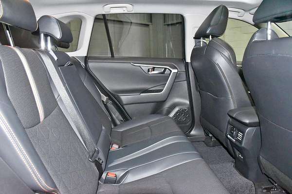 2020 Toyota RAV4 Edge AXAA54R