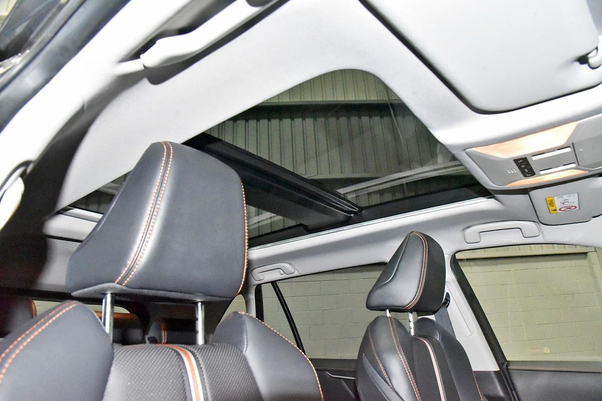 2020 Toyota RAV4 Edge AXAA54R