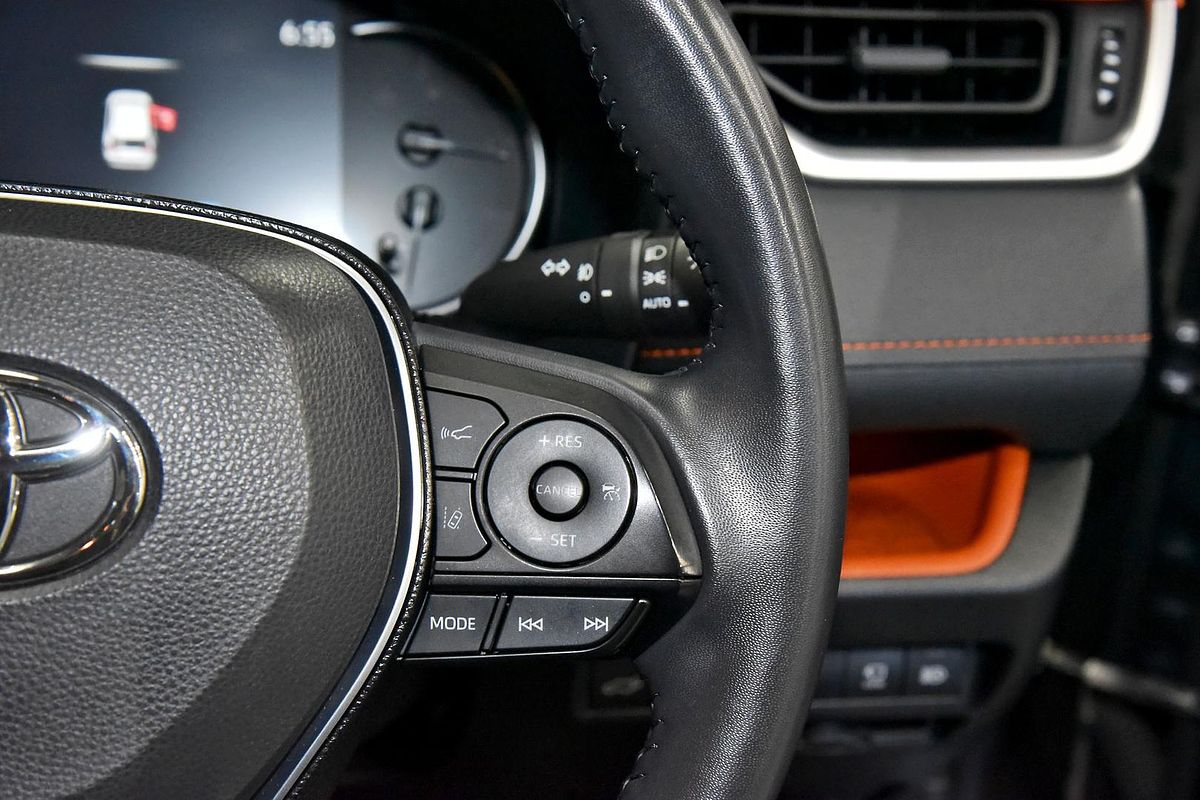 2020 Toyota RAV4 Edge AXAA54R