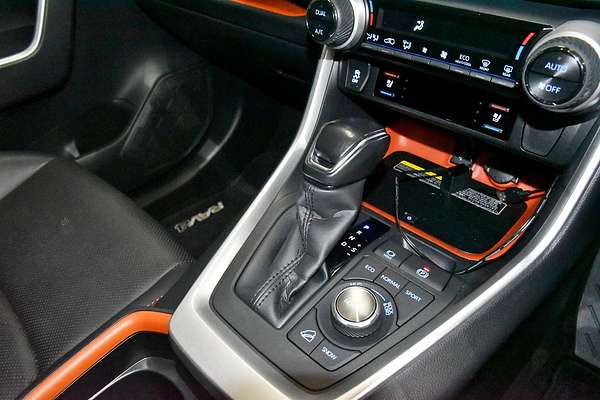 2020 Toyota RAV4 Edge AXAA54R