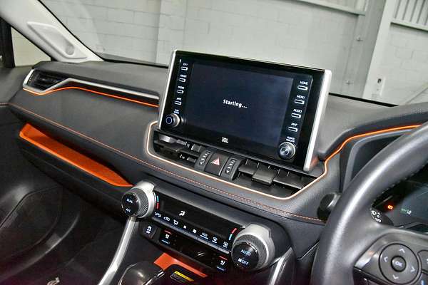 2020 Toyota RAV4 Edge AXAA54R