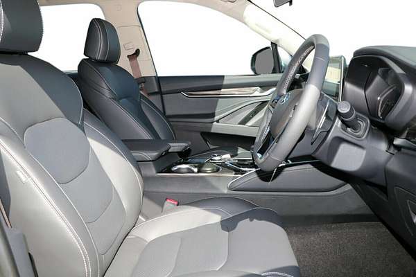 2025 LDV D90 Executive SV9A