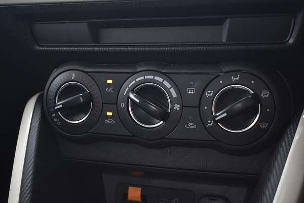 2024 Mazda 2 G15 Pure DJ Series